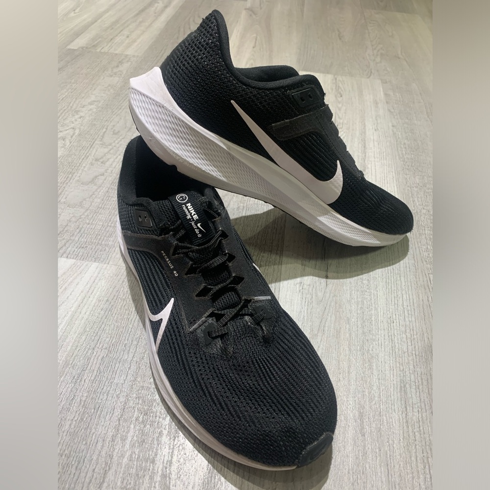 Nike Air Zoom Pegasus 40 Black Running Shoes sz 11